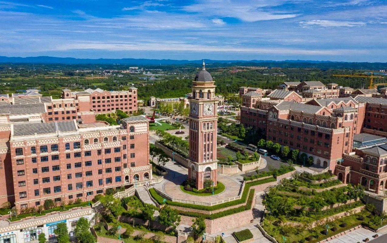 成都天府航空旅游职业学校，成都天府航空旅游职业学校学费多少？-第1张图片-职教招生网