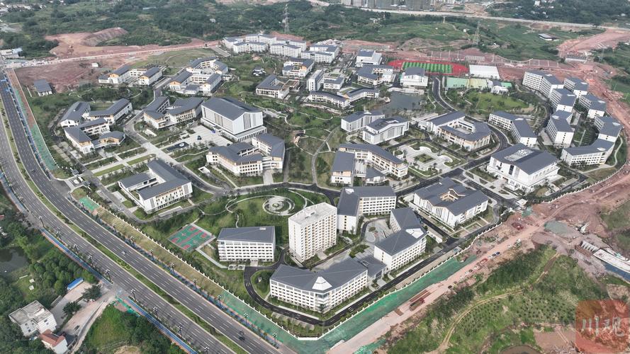 宜宾职业技术学院南溪？宜宾市职业技术学校南溪？