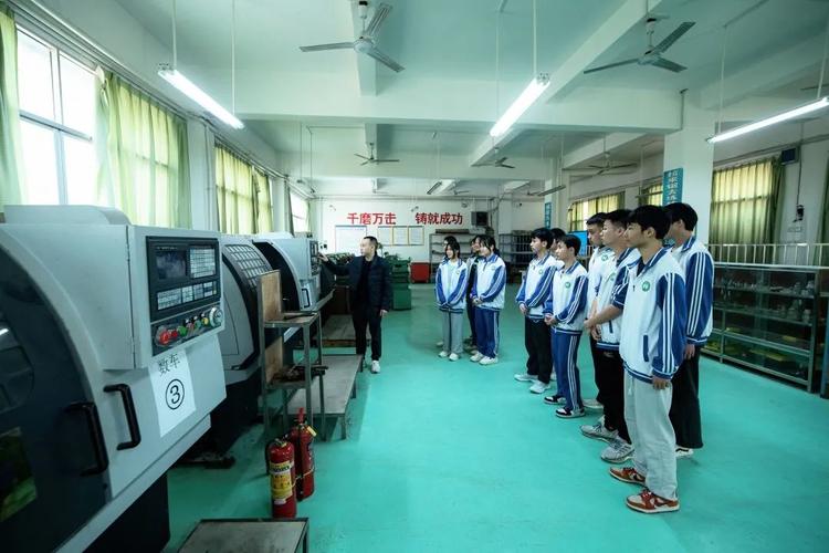 东兰县中等职业技术学校?东兰县中等职业技术学校电话?-第6张图片-职教招生网 东兰县中等职业技术学校?东兰县中等职业技术学校电话?-第6张图片-职教招生网