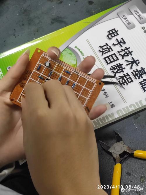 电子电器应用与维修属于什么专业?电子电器应用与维修好就业吗?-第3张图片-职教招生网 电子电器应用与维修属于什么专业?电子电器应用与维修好就业吗?-第3张图片-职教招生网