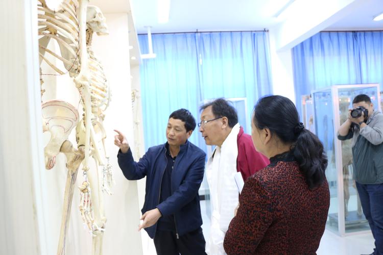 甘孜卫生学校电话,甘孜卫生学校电话多少?-第6张图片-职教招生网 甘孜卫生学校电话,甘孜卫生学校电话多少?-第6张图片-职教招生网