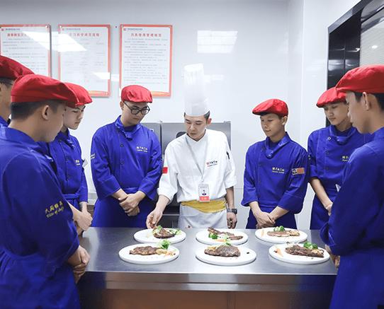 技校中西式面点,技校中西式面点学什么内容-第2张图片-职教招生网 技校中西式面点,技校中西式面点学什么内容-第2张图片-职教招生网