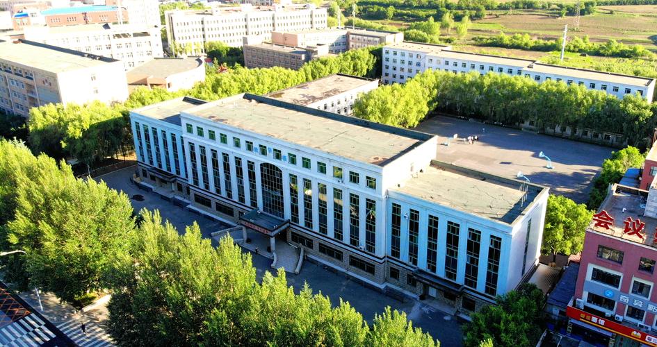 长春职业技术学校和长春机械工业学校哪个好，长春机械工业学校是中专还是大专