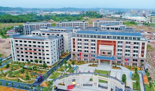 成都华兴职业技术学校，成都兴华职业技能培训学校