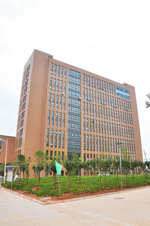 汽车职业学院，安徽汽车职业学院？