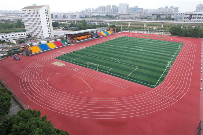 合肥铁路工程学院？合肥铁路工程学院是本科吗？