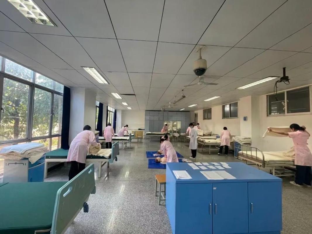 成都成医一附院护士学校在哪，成都一附属护士学校-第5张图片-职教招生网
